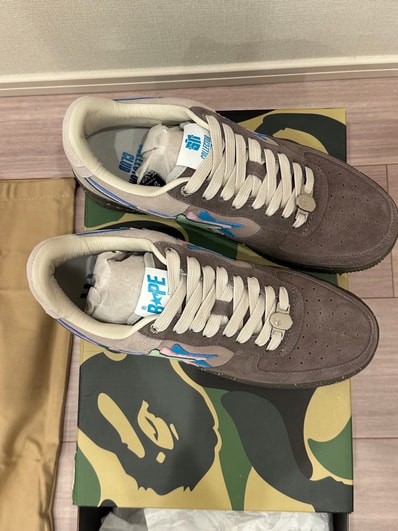 Sneaker News × A BATHING APE BAPE STA "Night" (556 pairs)