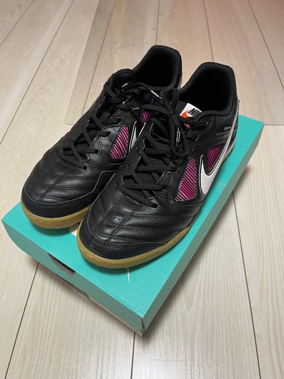 Supreme × Nike SB Luner Gato "Black"