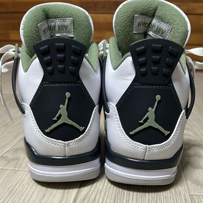 Nike Women's Air Jordan 4 "Oil Green"