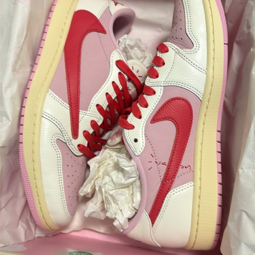 Travis Scott × Nike Air Jordan 1 Retro Low OG "Sail/Tropical Pink"