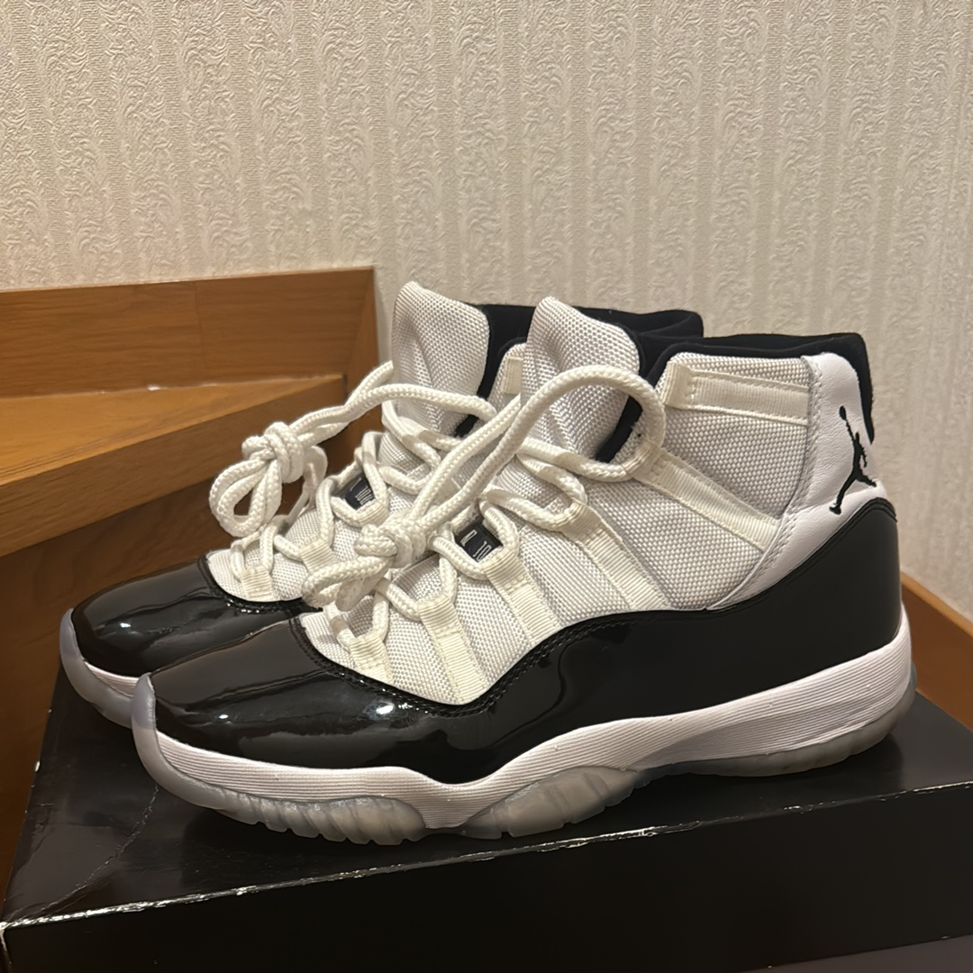 Nike Air Jordan 11 Retro "Concord" (2018)