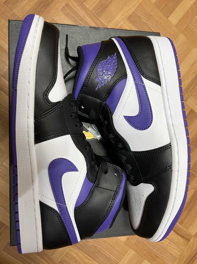 Nike Air Jordan 1 Mid "Black/Court Purple"