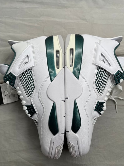 Nike Air Jordan 4 Retro "Oxidized Green"