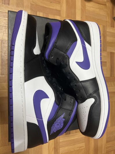 Nike Air Jordan 1 Mid "Black/Court Purple"