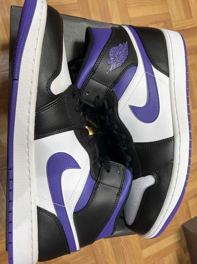 Nike Air Jordan 1 Mid "Black/Court Purple"