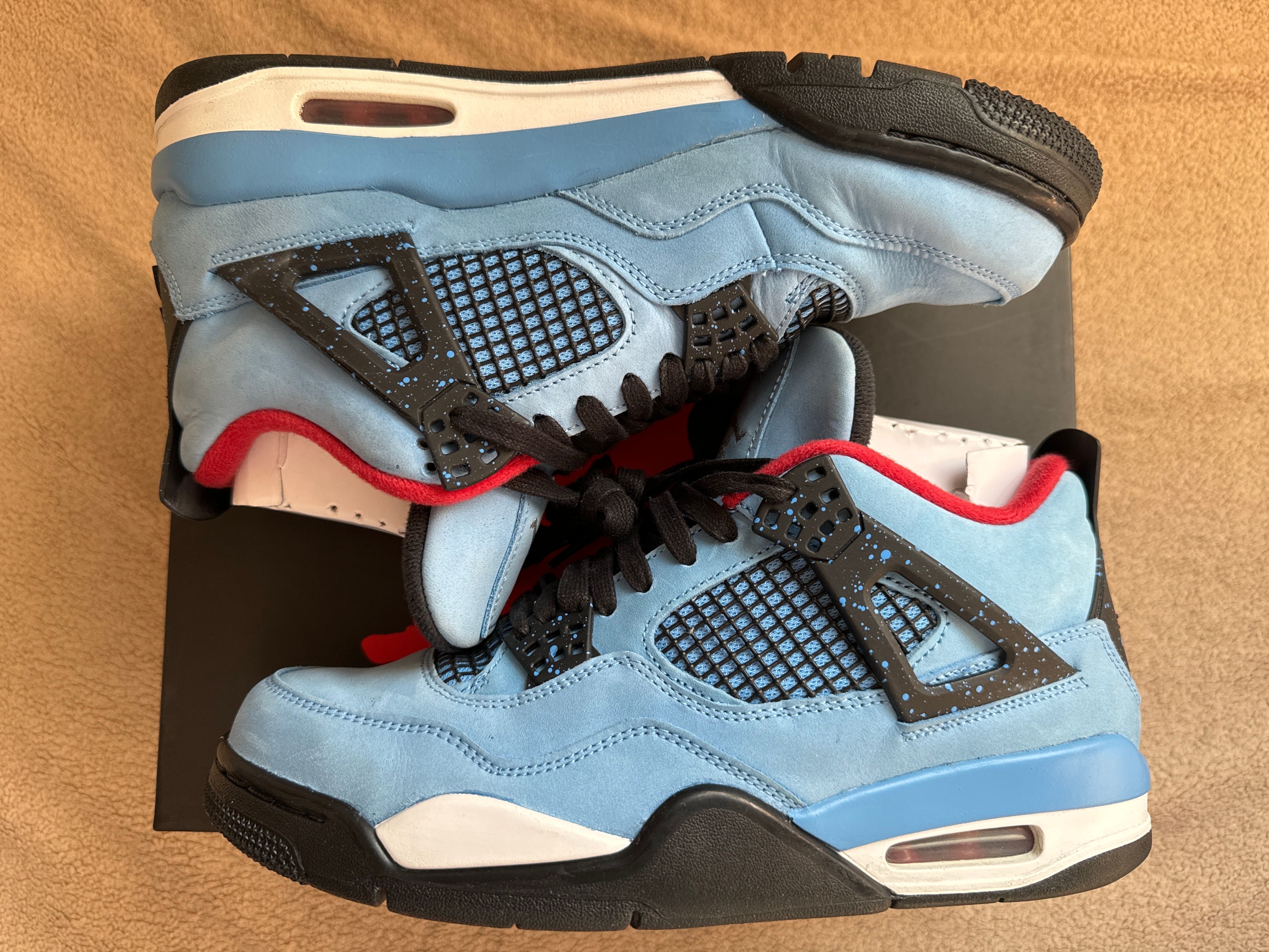 Travis Scott × Nike Air Jordan 4 Retro Cactus Jack "University Blue"