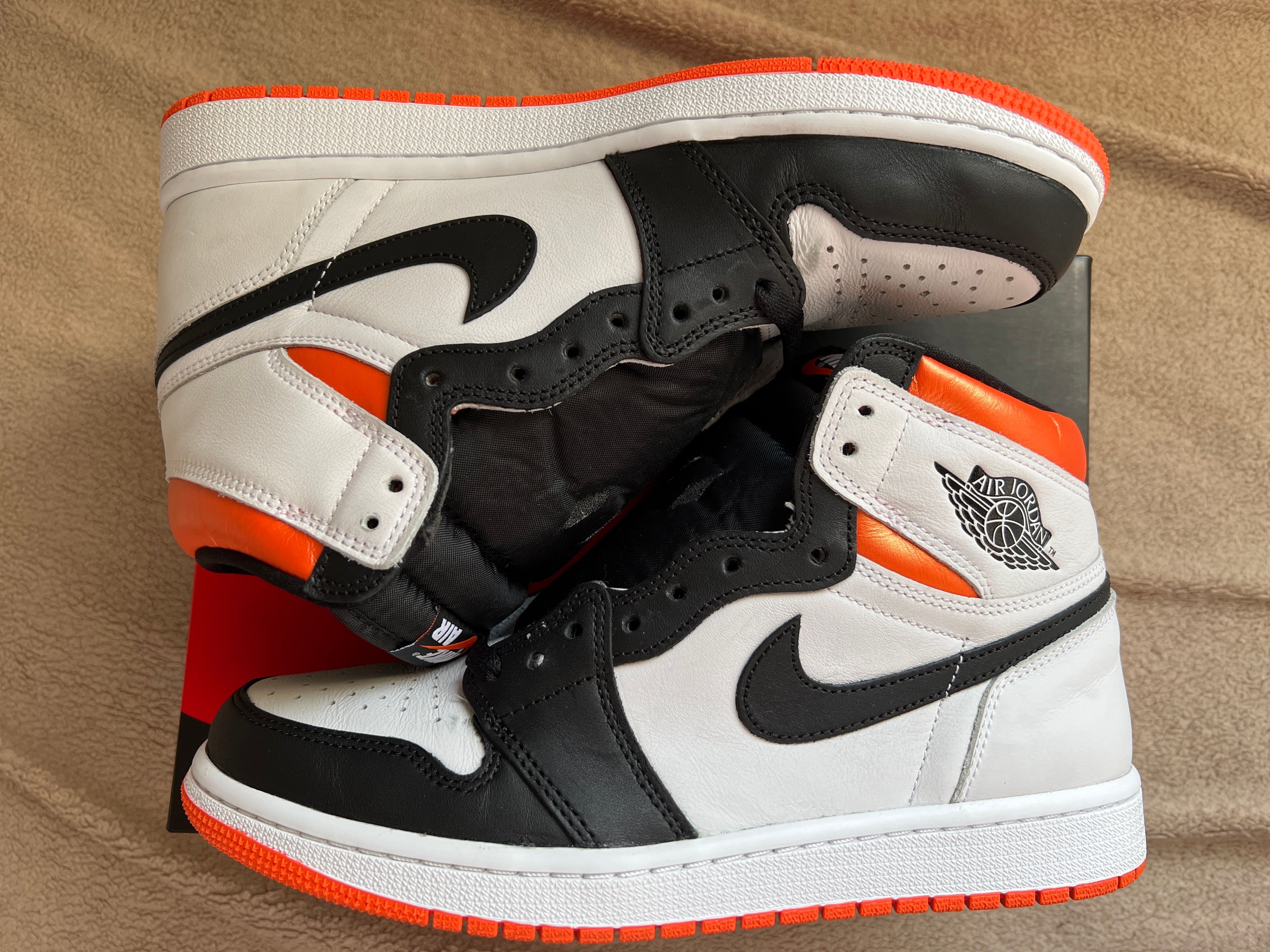 Nike Air Jordan 1 Retro High OG "Electro Orange"