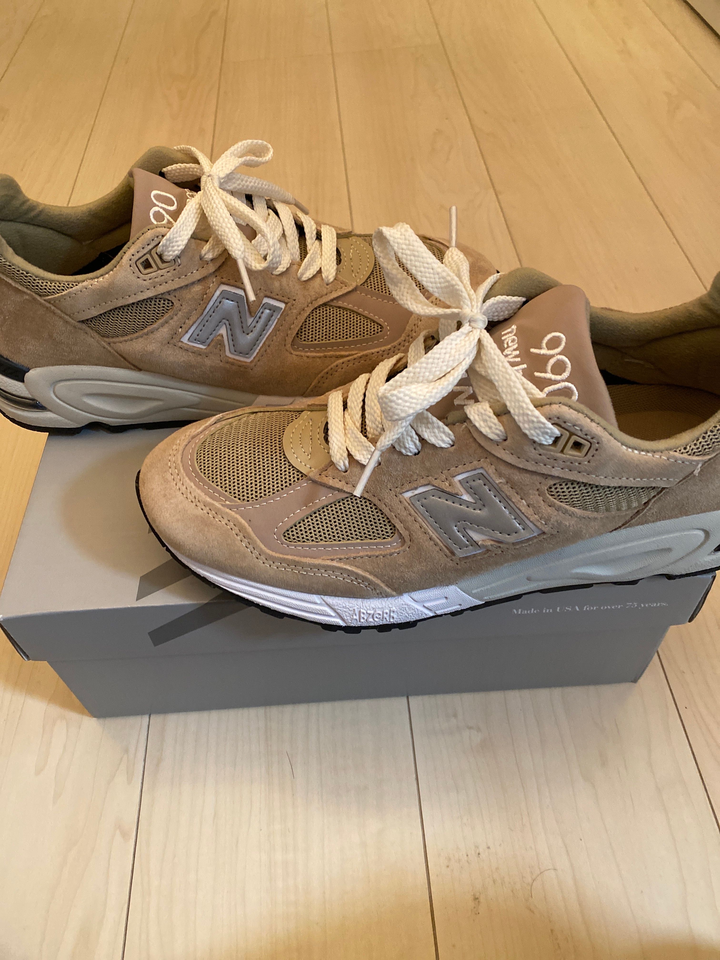 KITH × New Balance 990V2 "Tan"