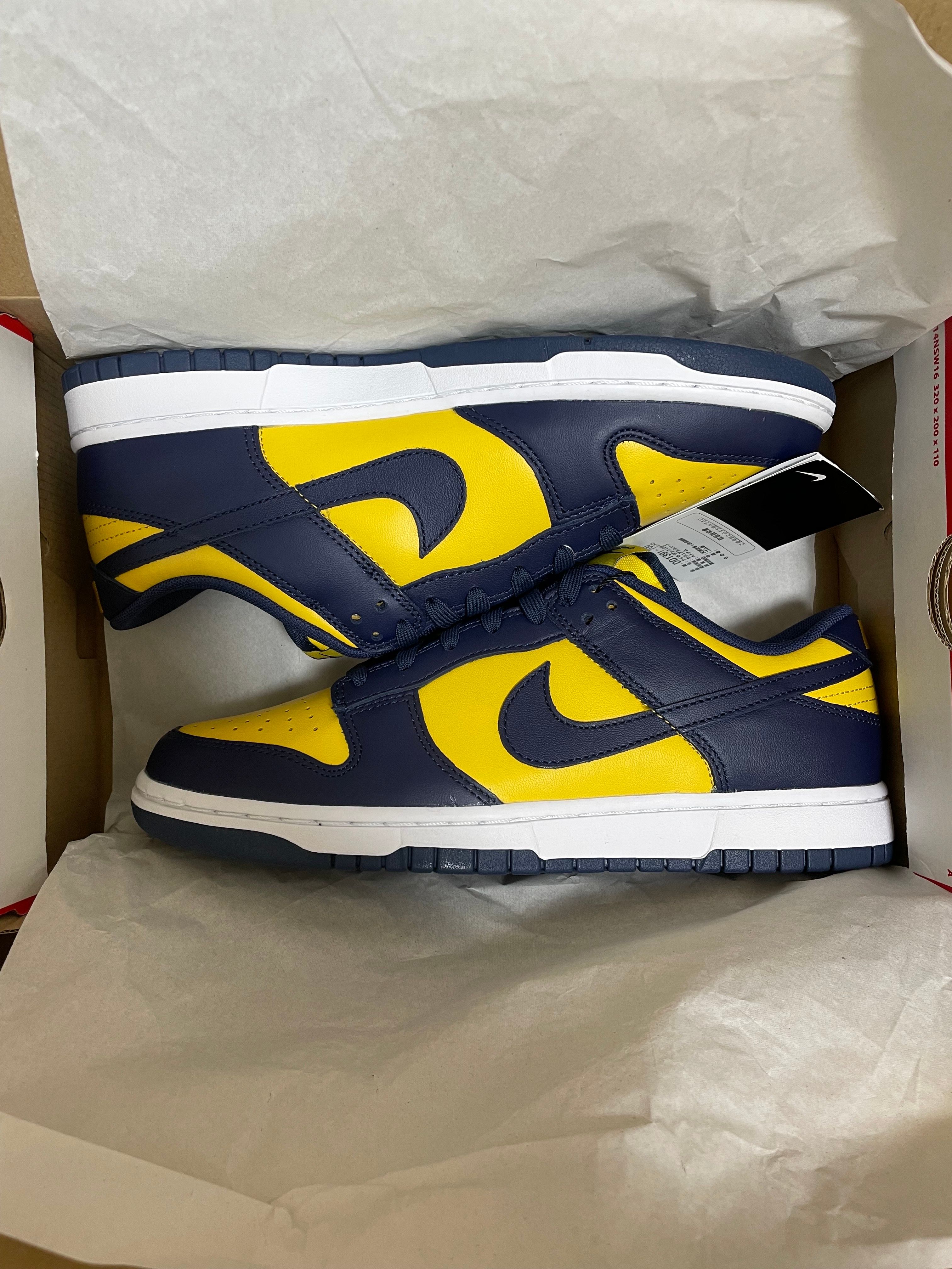 Nike Dunk Low "Michigan"