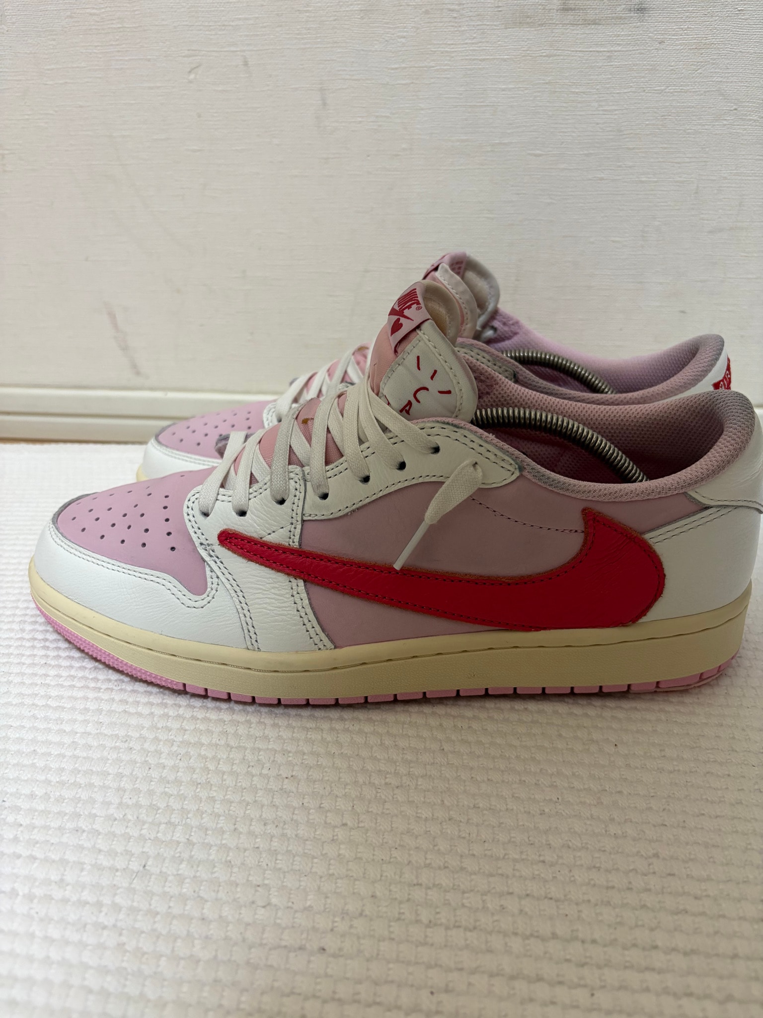 Travis Scott × Nike Air Jordan 1 Retro Low OG "Sail/Tropical Pink"