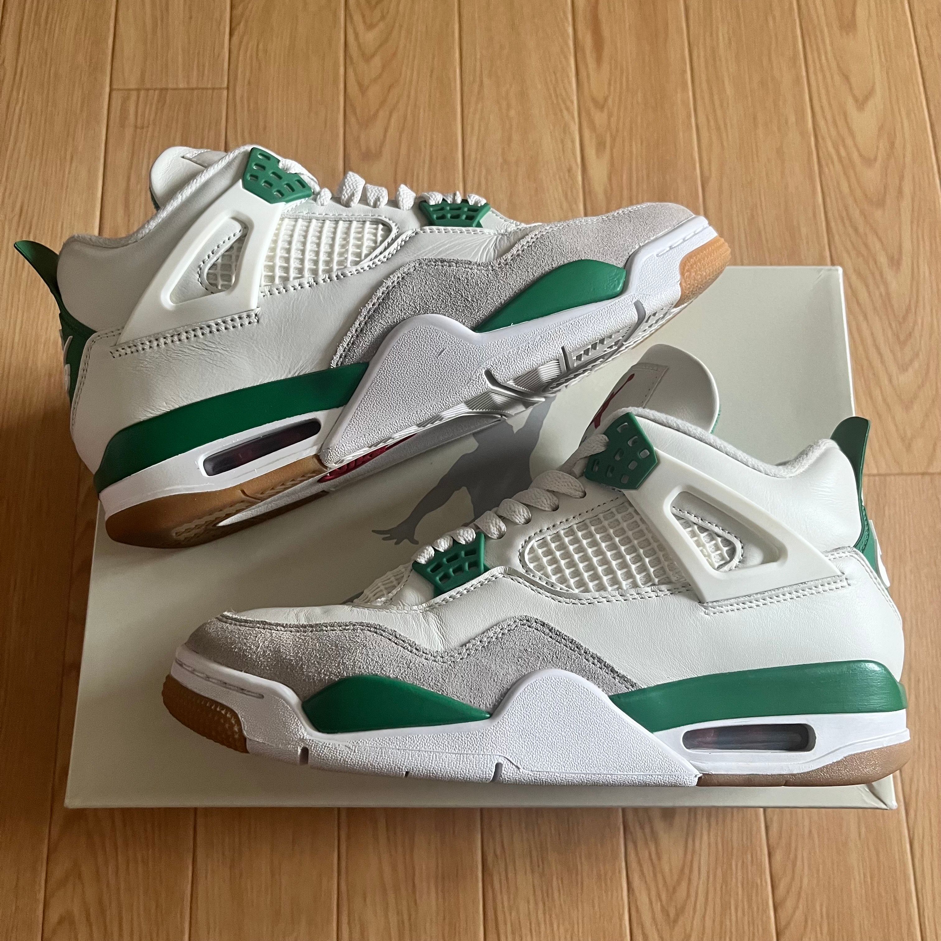 Nike SB × Air Jordan 4 Retro SP "Pine Green"