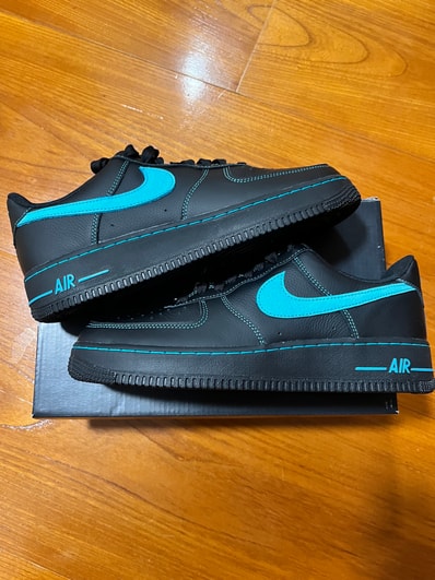 Nike Air Force 1 Low "Black Tiffany"
