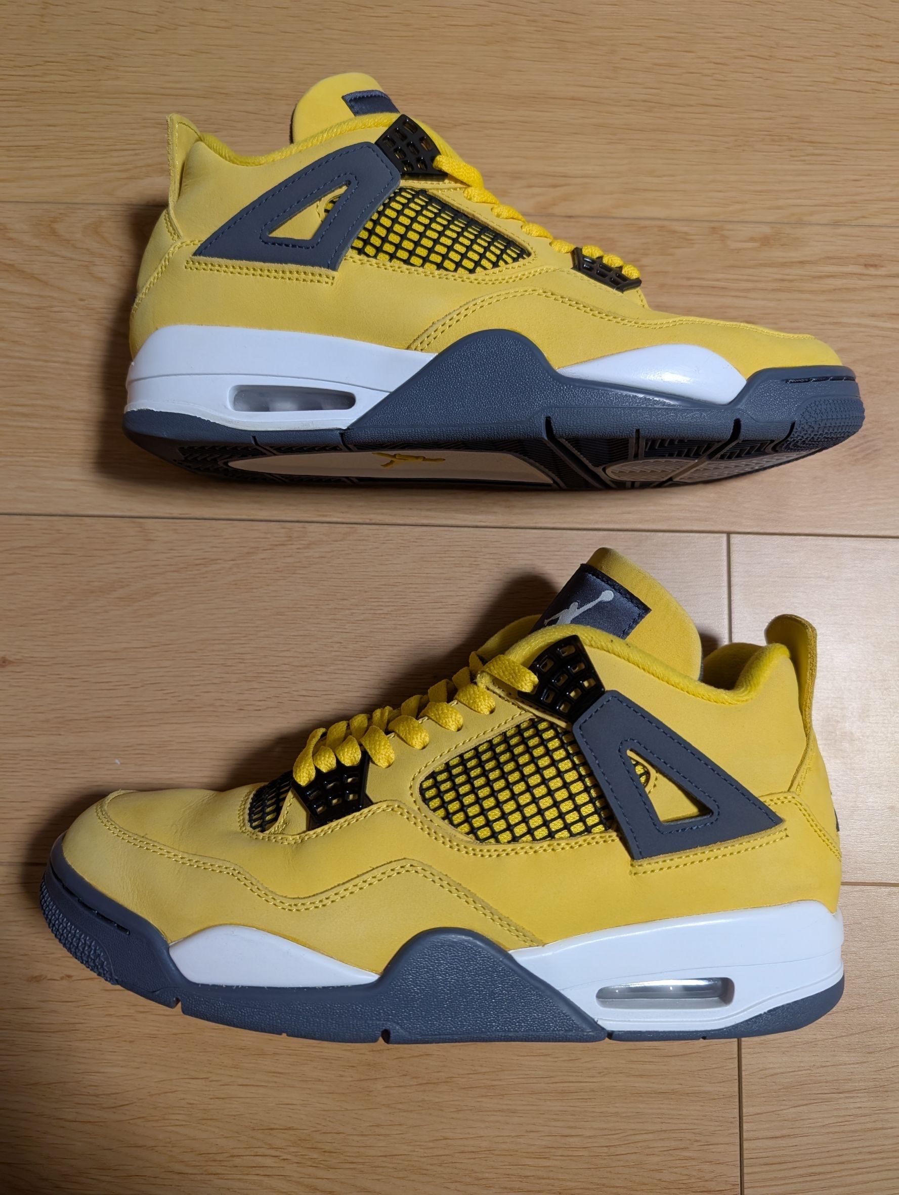 Nike Air Jordan 4 "Tour Yellow"