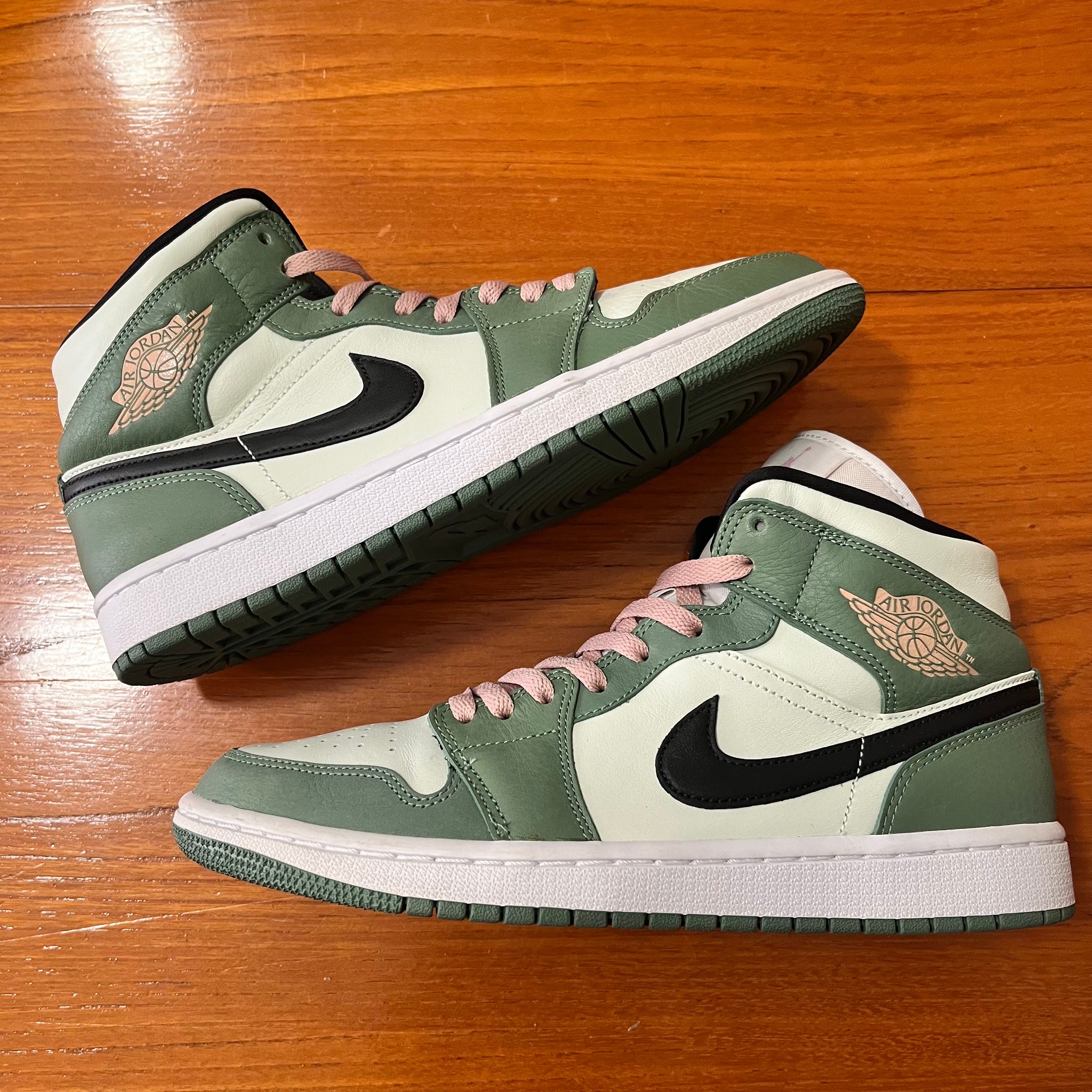 Nike Women's Air Jordan 1 Mid SE "Dutch Green"