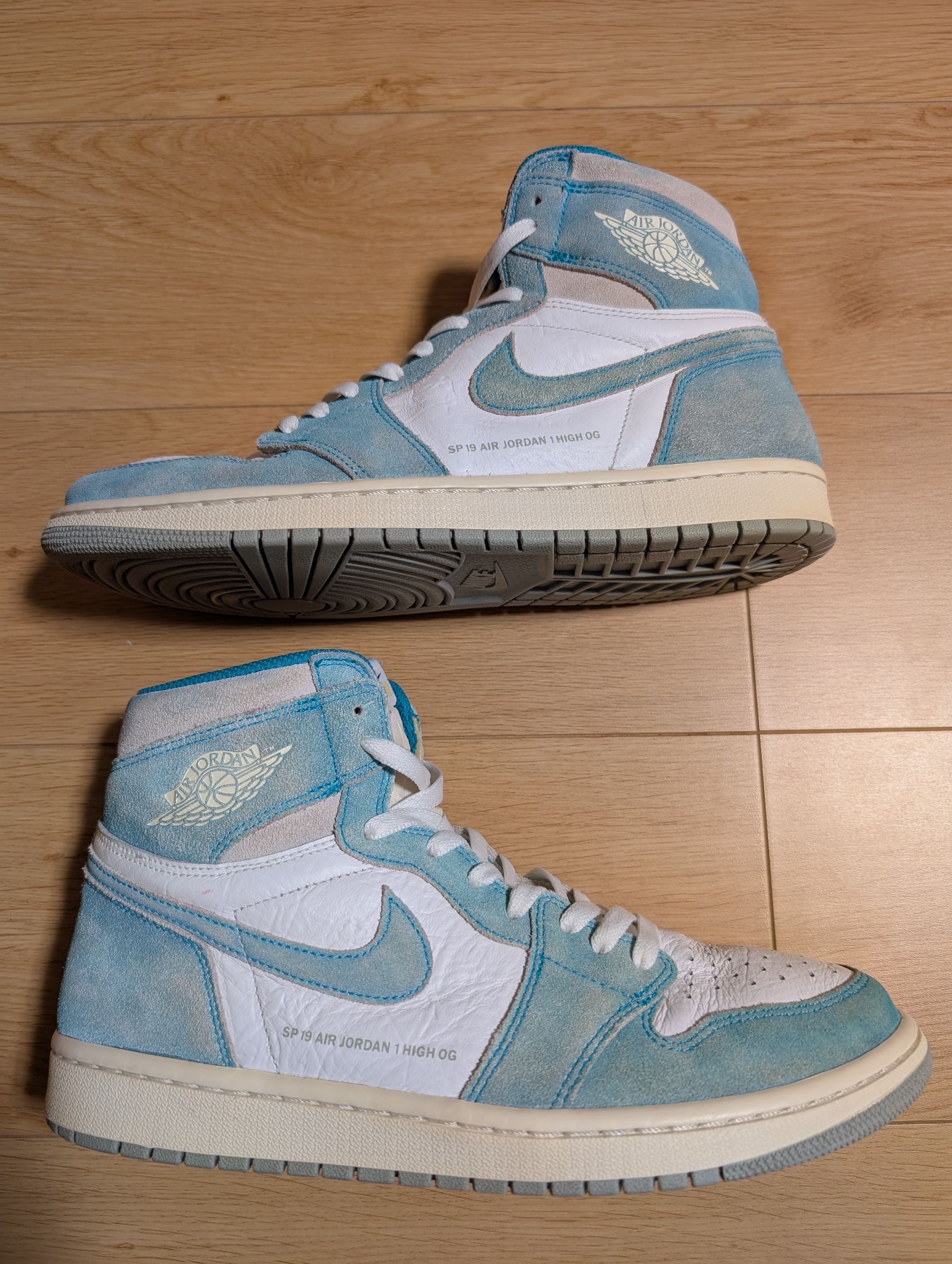 Nike Air Jordan 1 Retro High OG "Turbo Green"