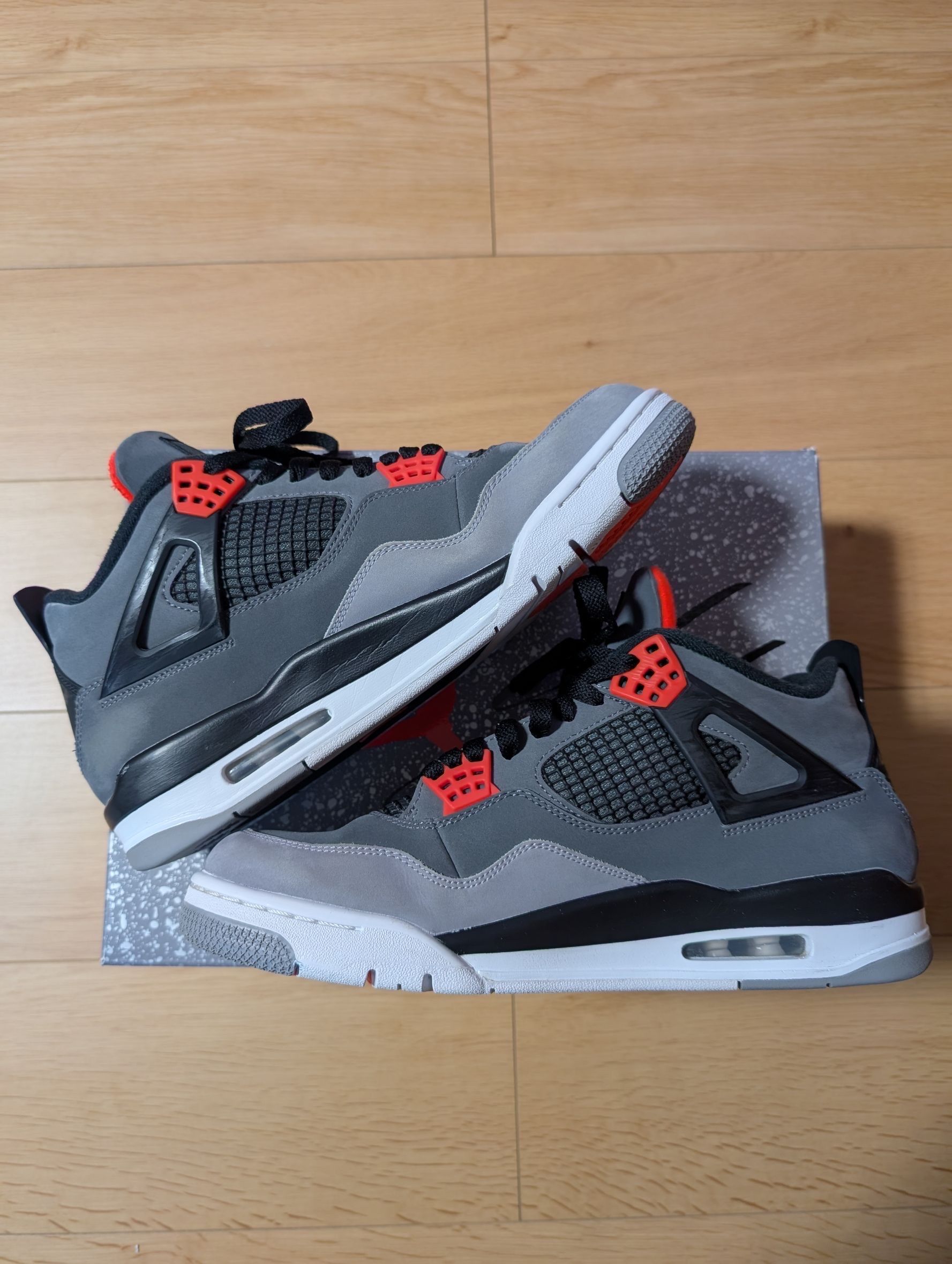 Nike Air Jordan 4 Retro "Infrared 23"