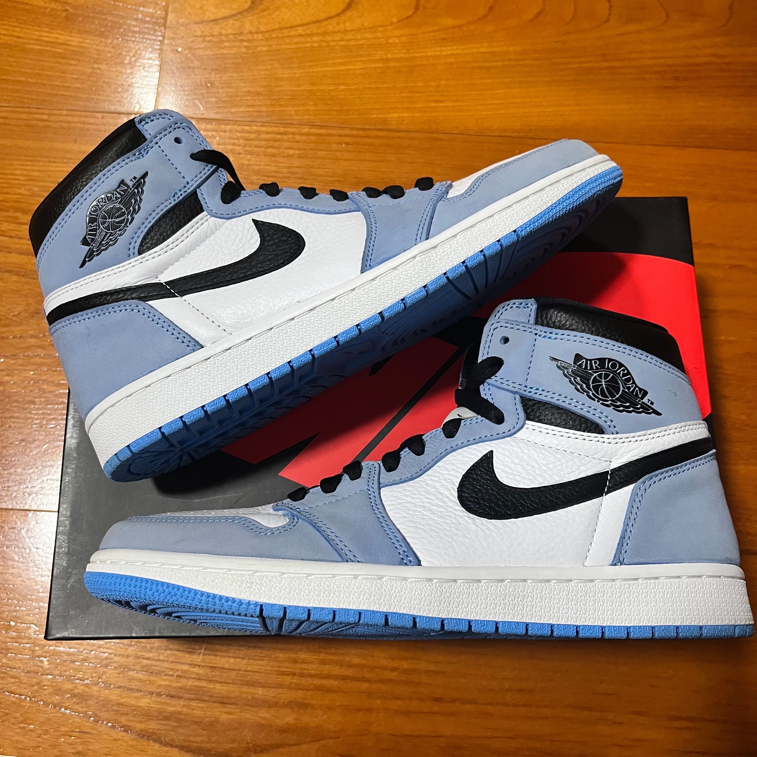 Nike Air Jordan 1 High OG "University Blue"