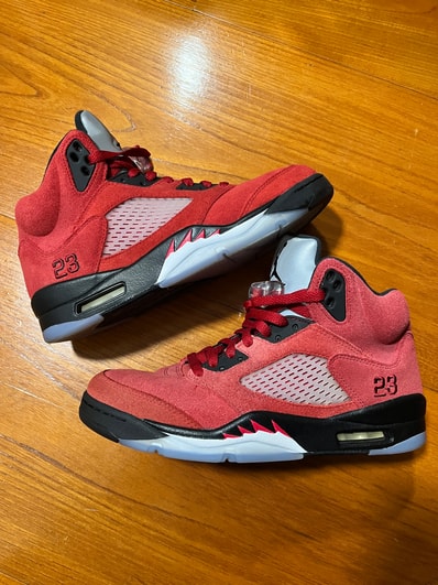 Nike Air Jordan 5 "Toro Bravo"