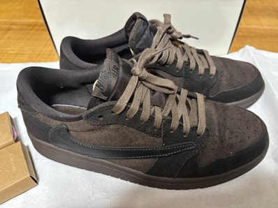 Travis Scott × Nike Air Jordan 1 Low OG SP "Velvet Brown and Dark Mocha"