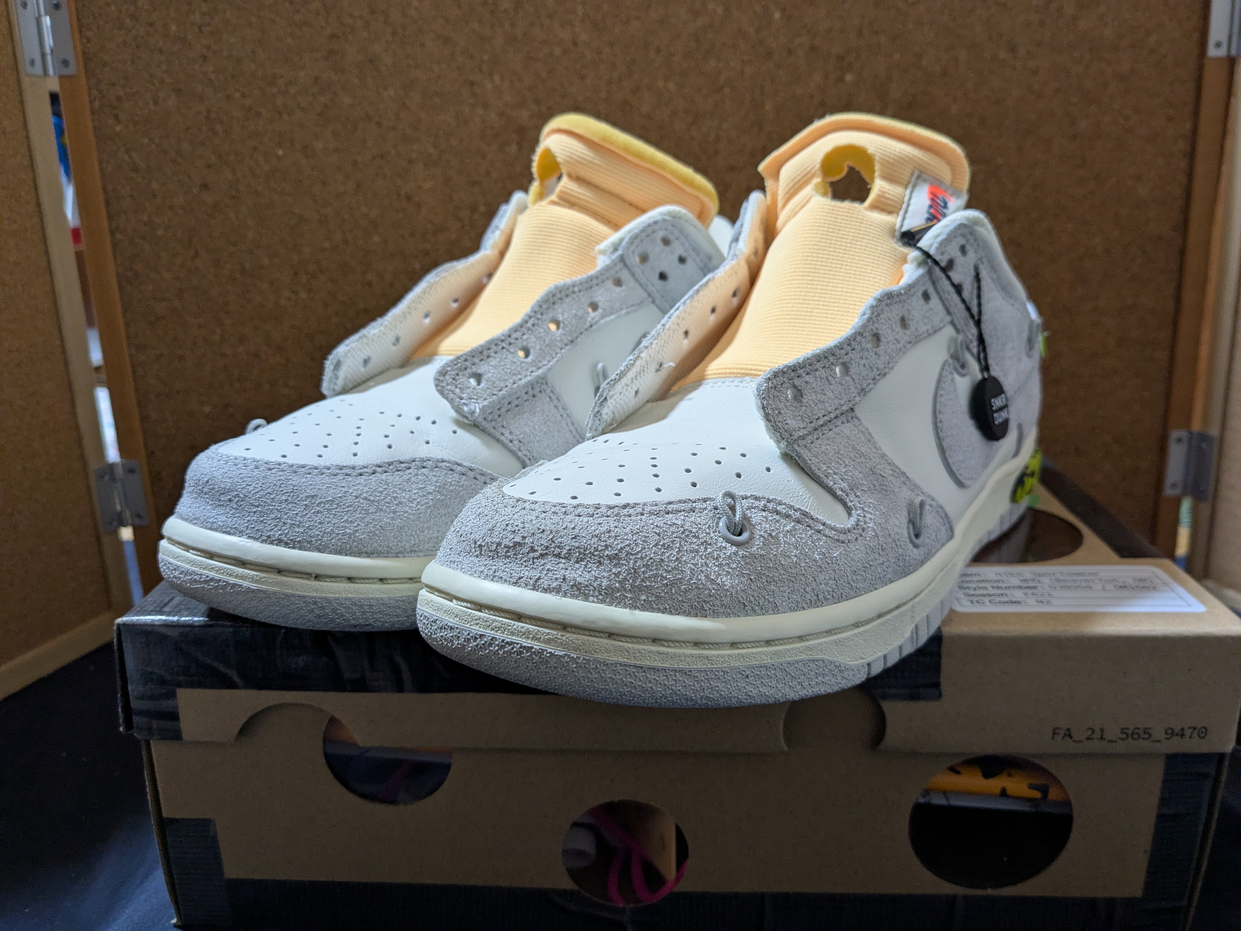 Off-White × Nike Dunk Low "Sail/Neutral Gray/Hyper Pink"