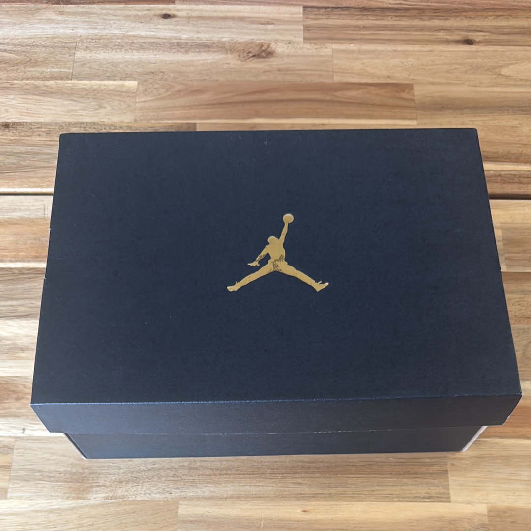 Nike Air Jordan 1 Low "Light Smoke Grey"