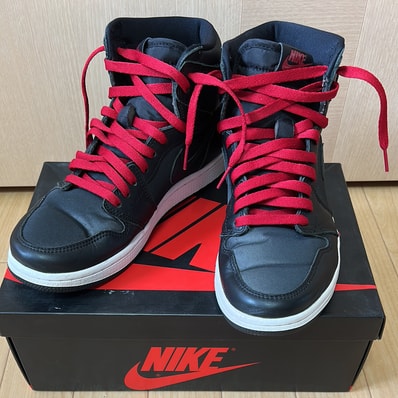 Nike Air Jordan 1 Retro High OG "Black/Metallic Silver/Gym Red"