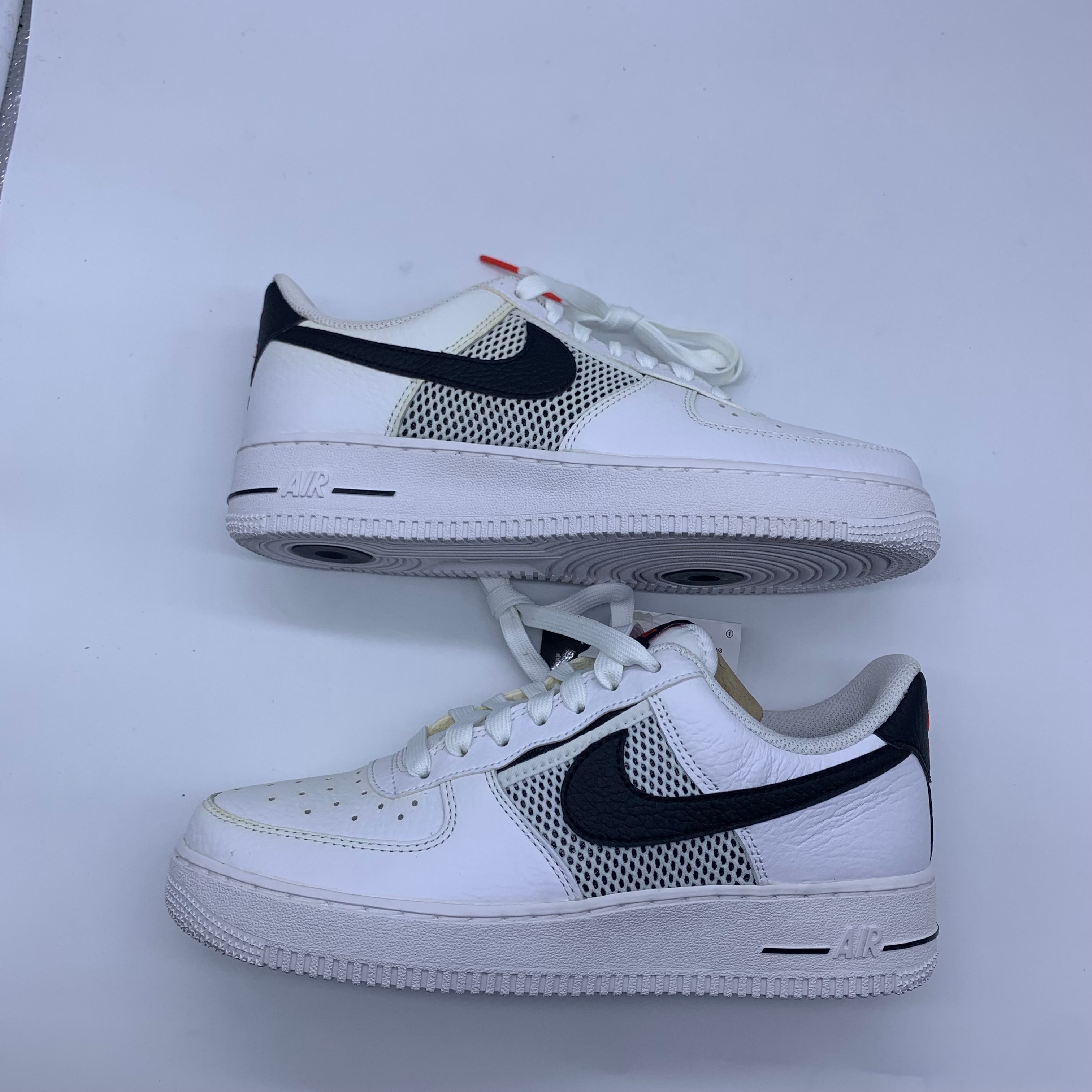 Nike Air Force 1 Low '07 LV8 "White/Habanero Red"