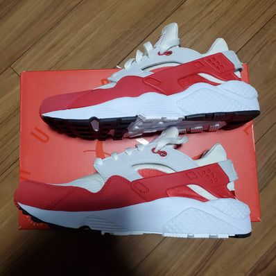 NIKE AIR HUARACHE RUN DNA CH.1