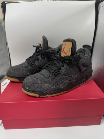 Nike × Levi's Air Jordan 4 "Black Denim" (Tag: LEVIS®)