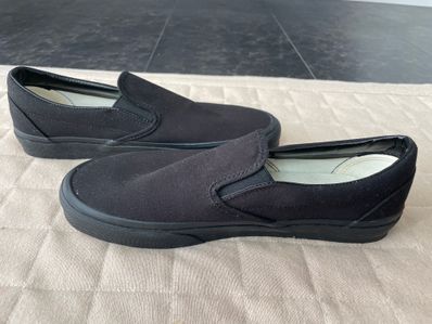 Vans Classic Slip-On "Triple Black"