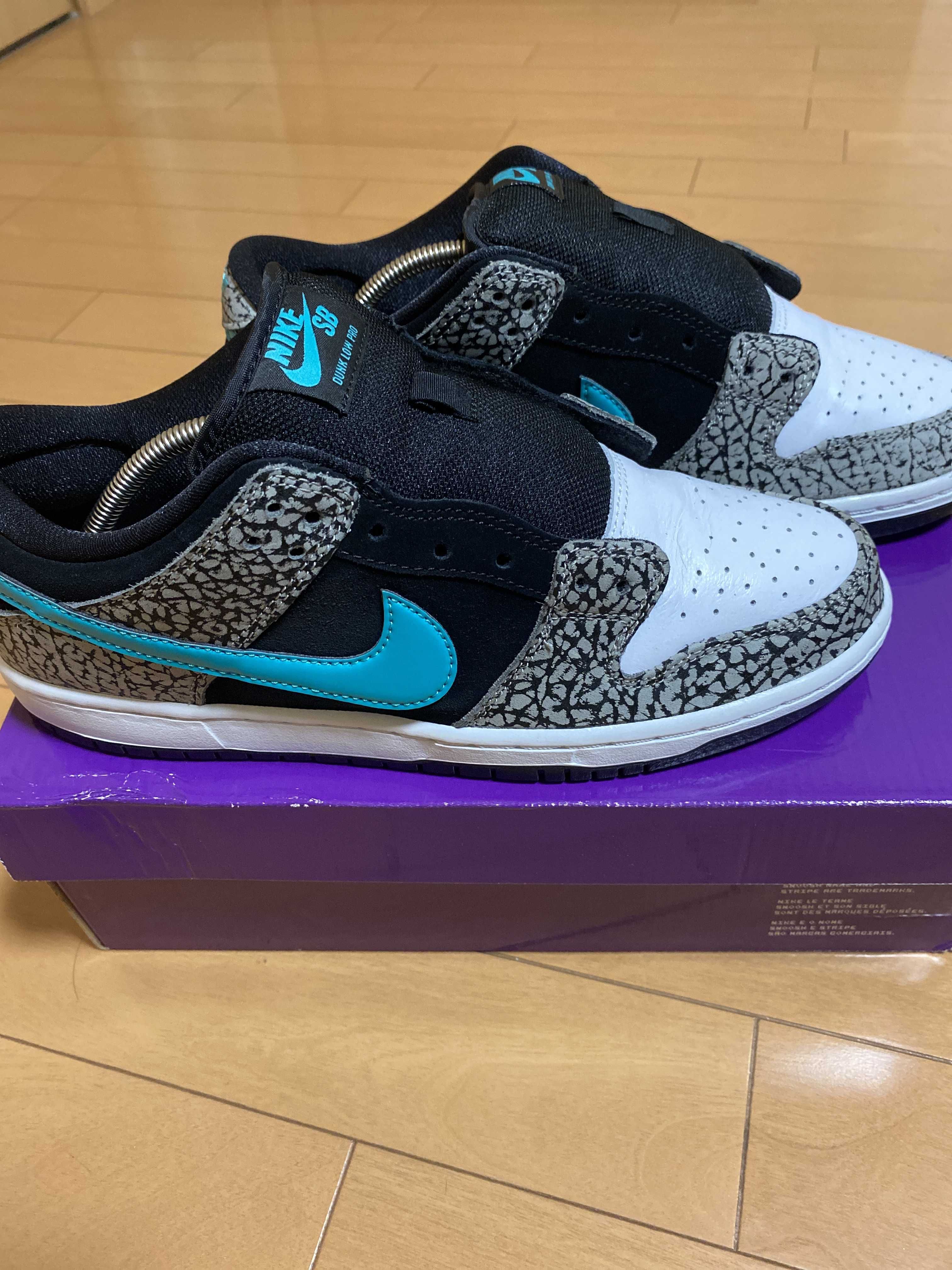 Nike SB Dunk Low "Elephant/Safari"