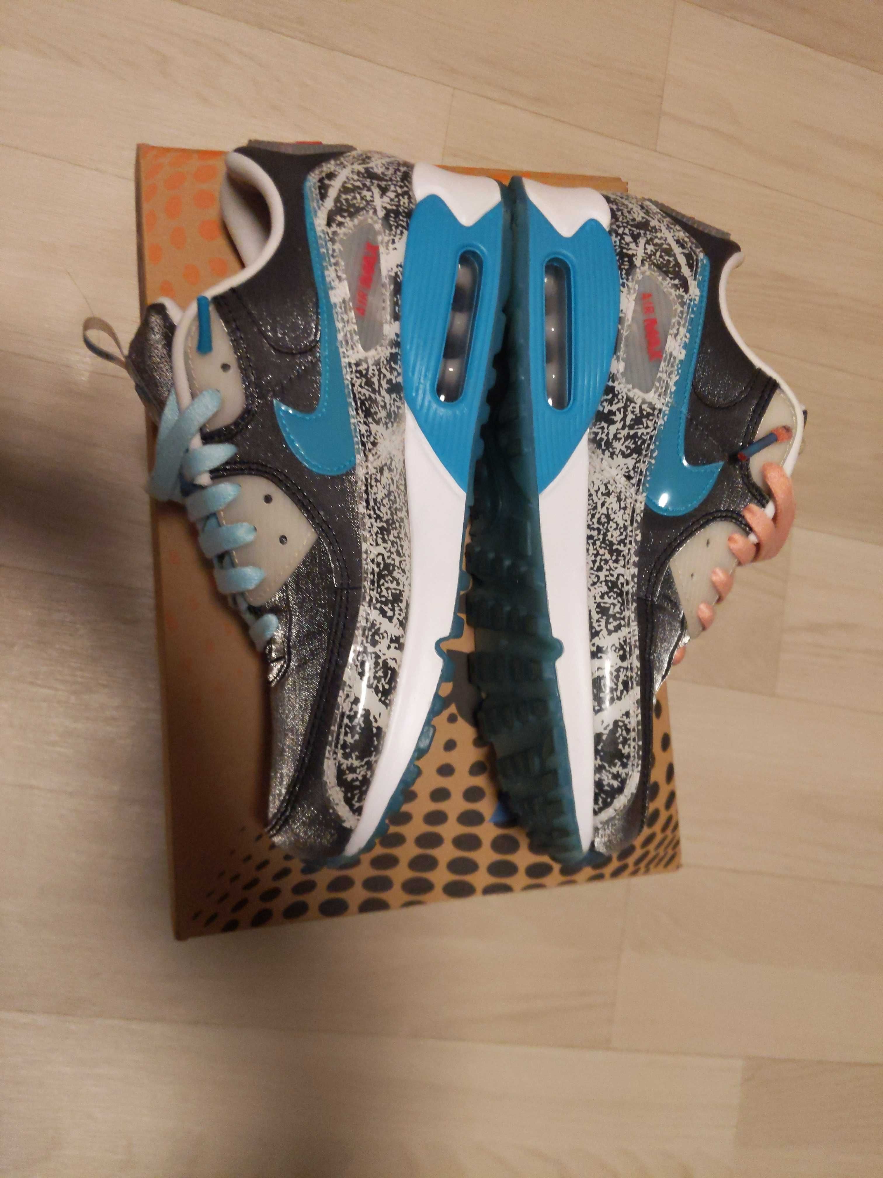 Nike Women's Air Max 90 SE "Rice Ball"