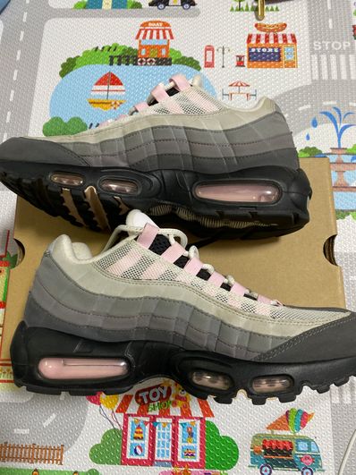 Nike Air Max 95 "Gunsmoke/Pink Foam"