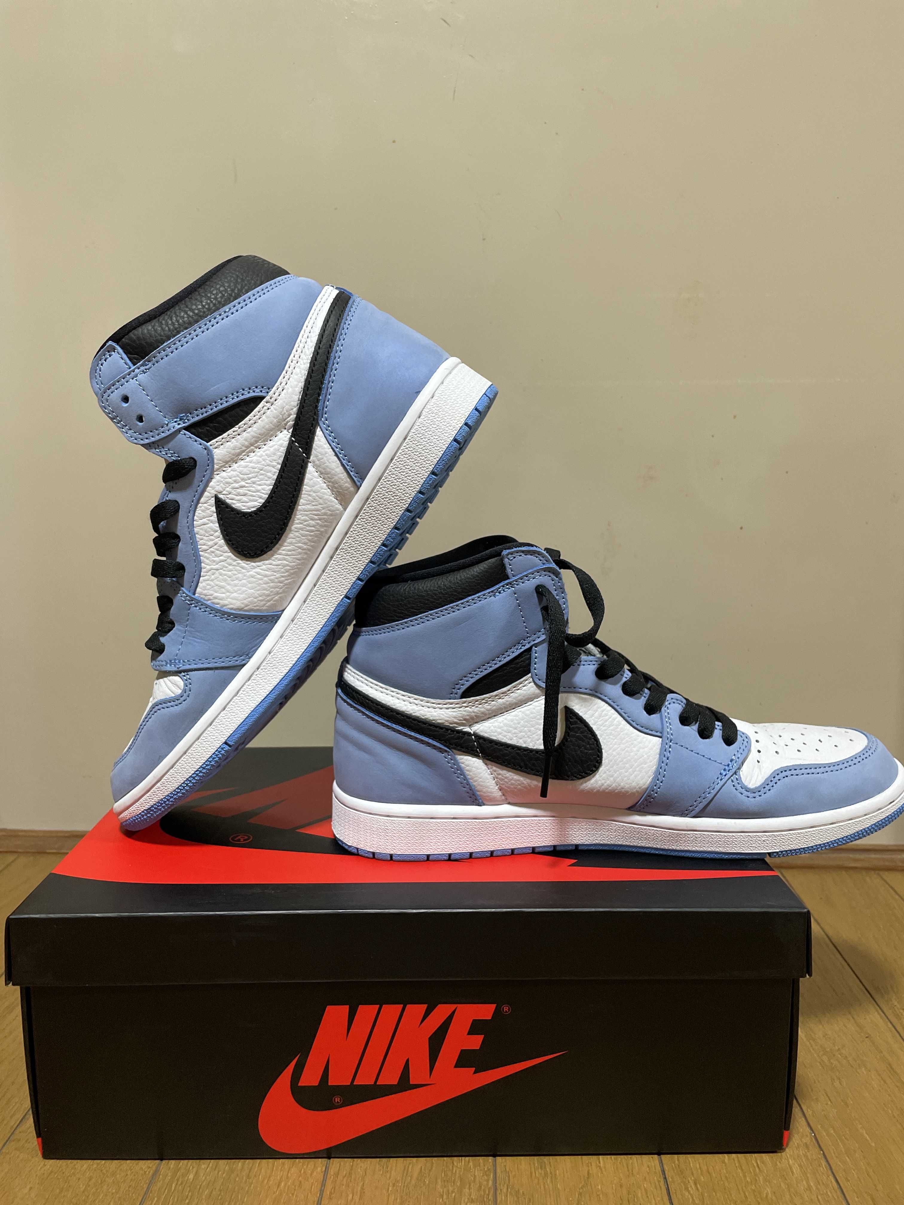 Nike Air Jordan 1 High OG "University Blue"