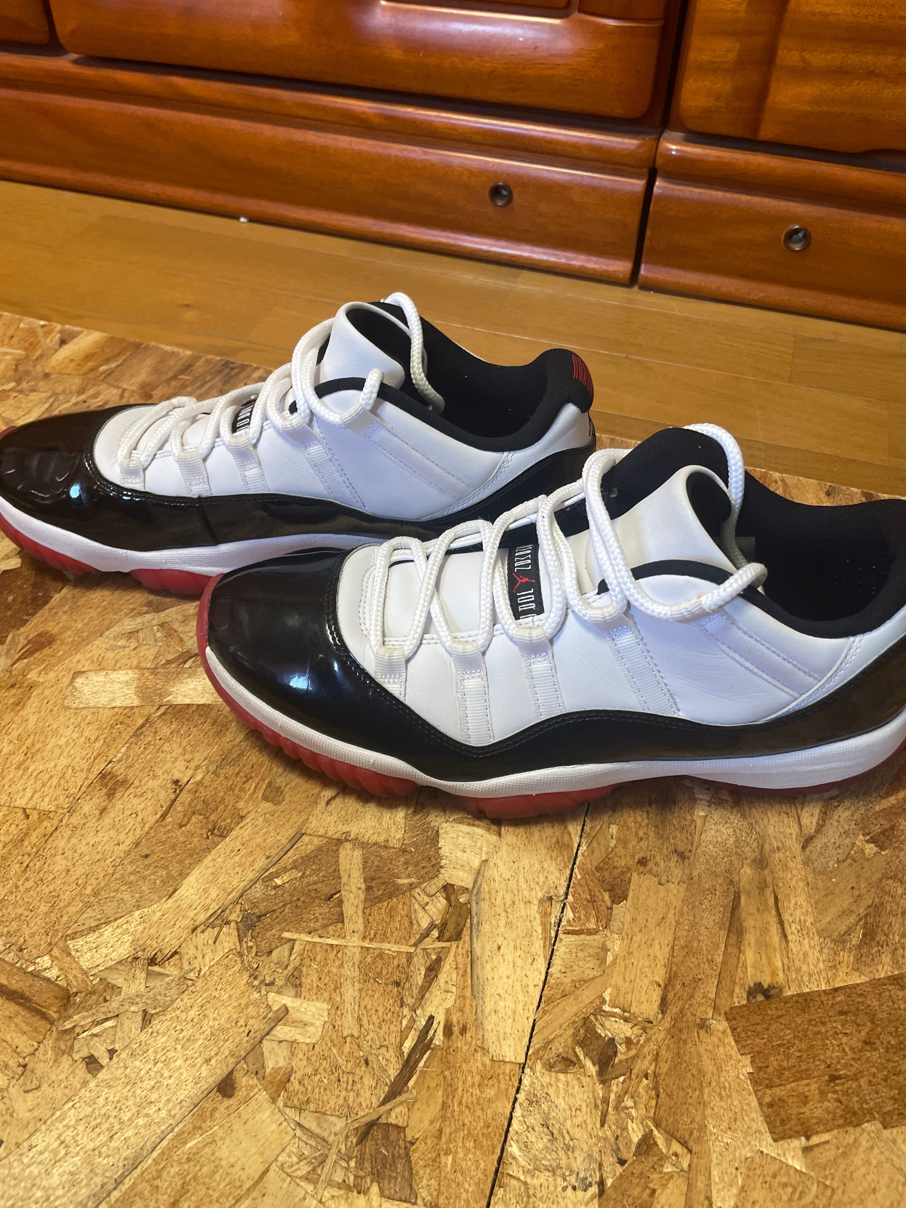 Nike Air Jordan 11 Low "Gym Red"