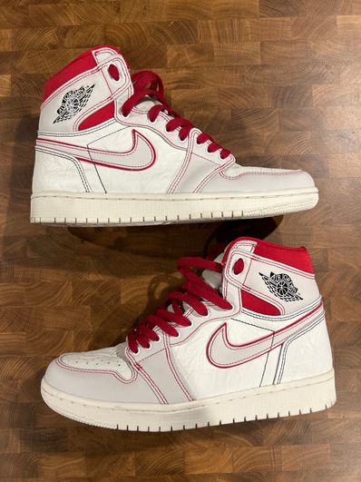 Nike Air Jordan 1 Retro High OG "Sail/University Red"