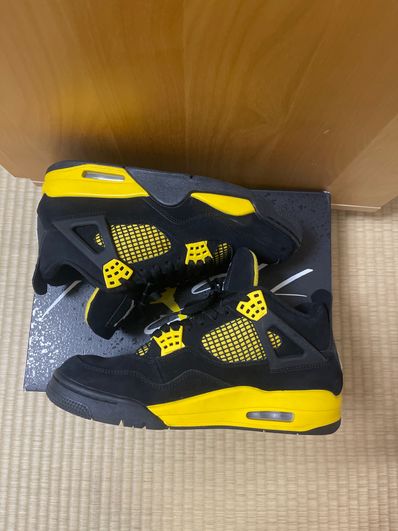 Nike Air Jordan 4 Retro "Thunder"(2023)