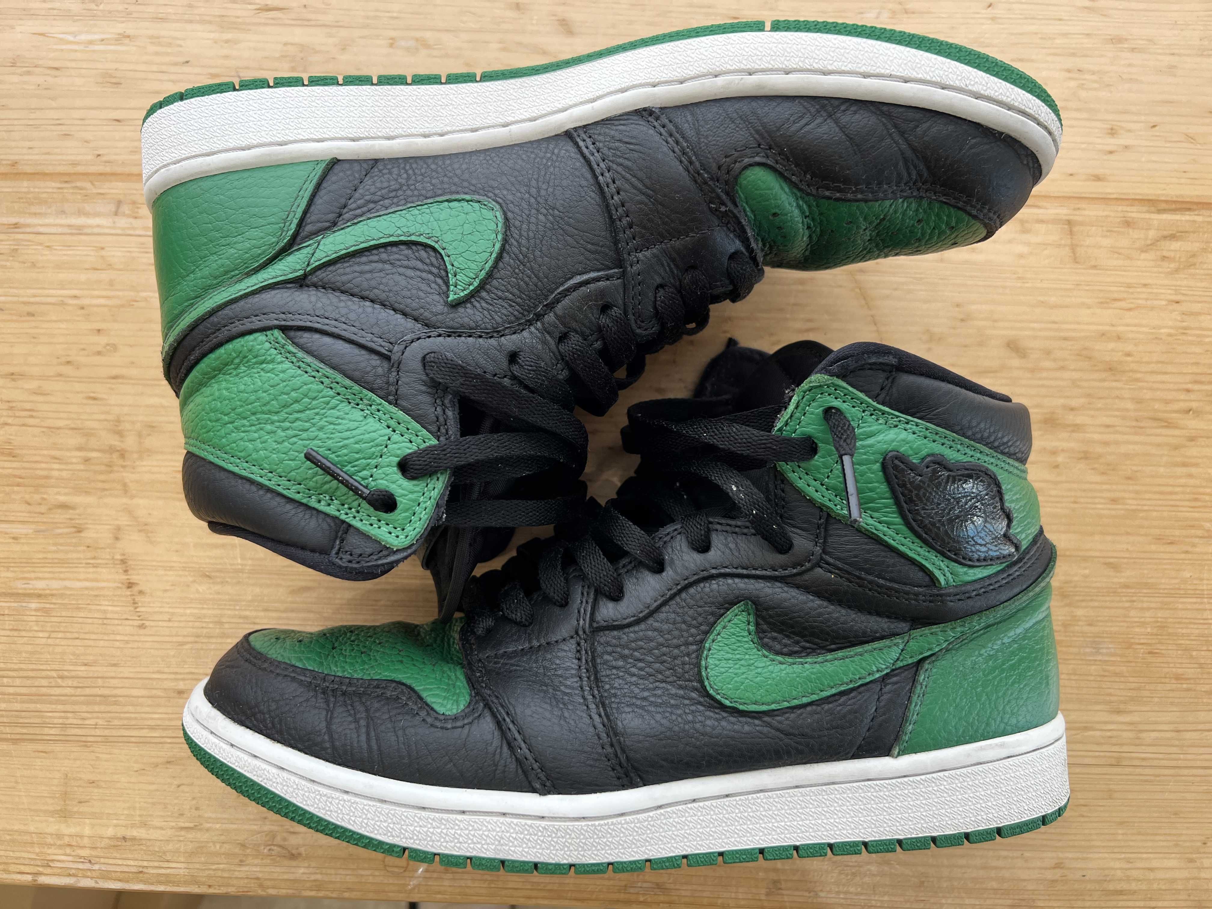 Nike Air Jordan 1 Retro High OG "Black/Pine Green" (2020)      