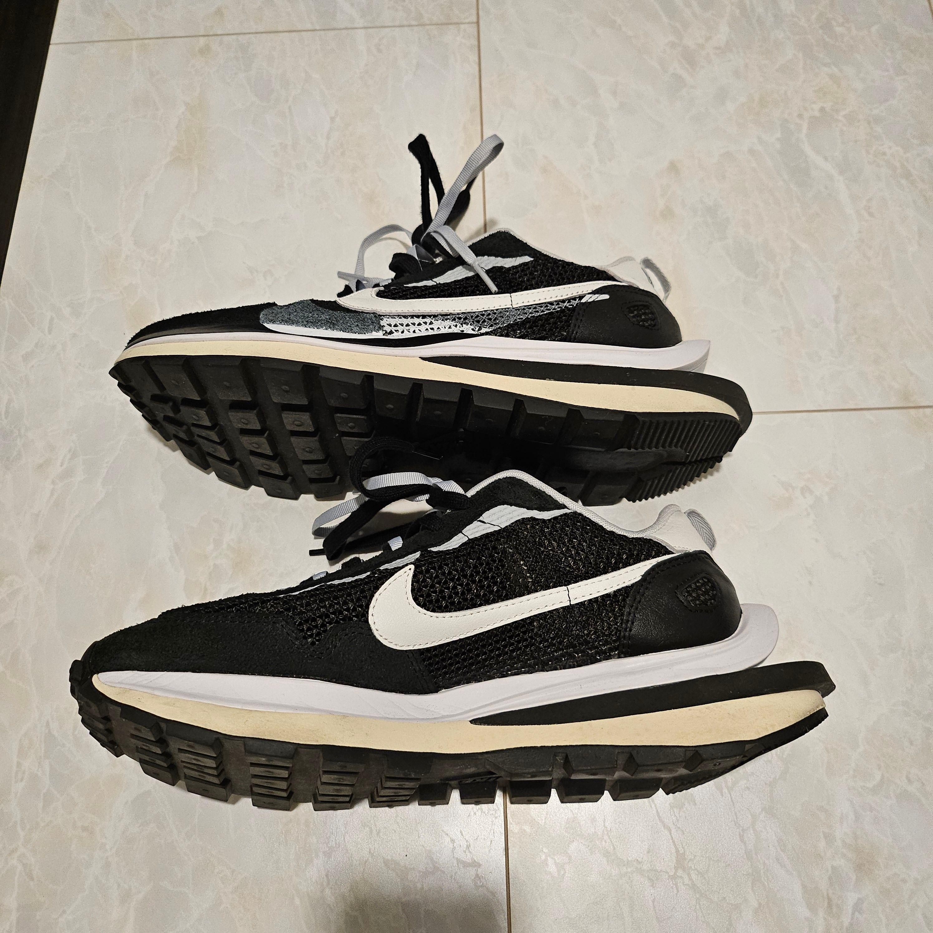 sacai × Nike Vapor Waffle "Black and White"