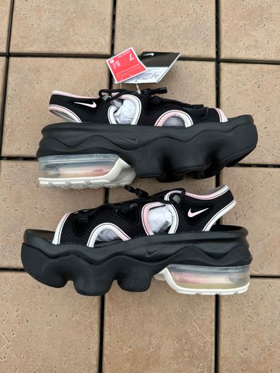 NIKE Women's AIR MAX KOKO "BLACK/PINK"