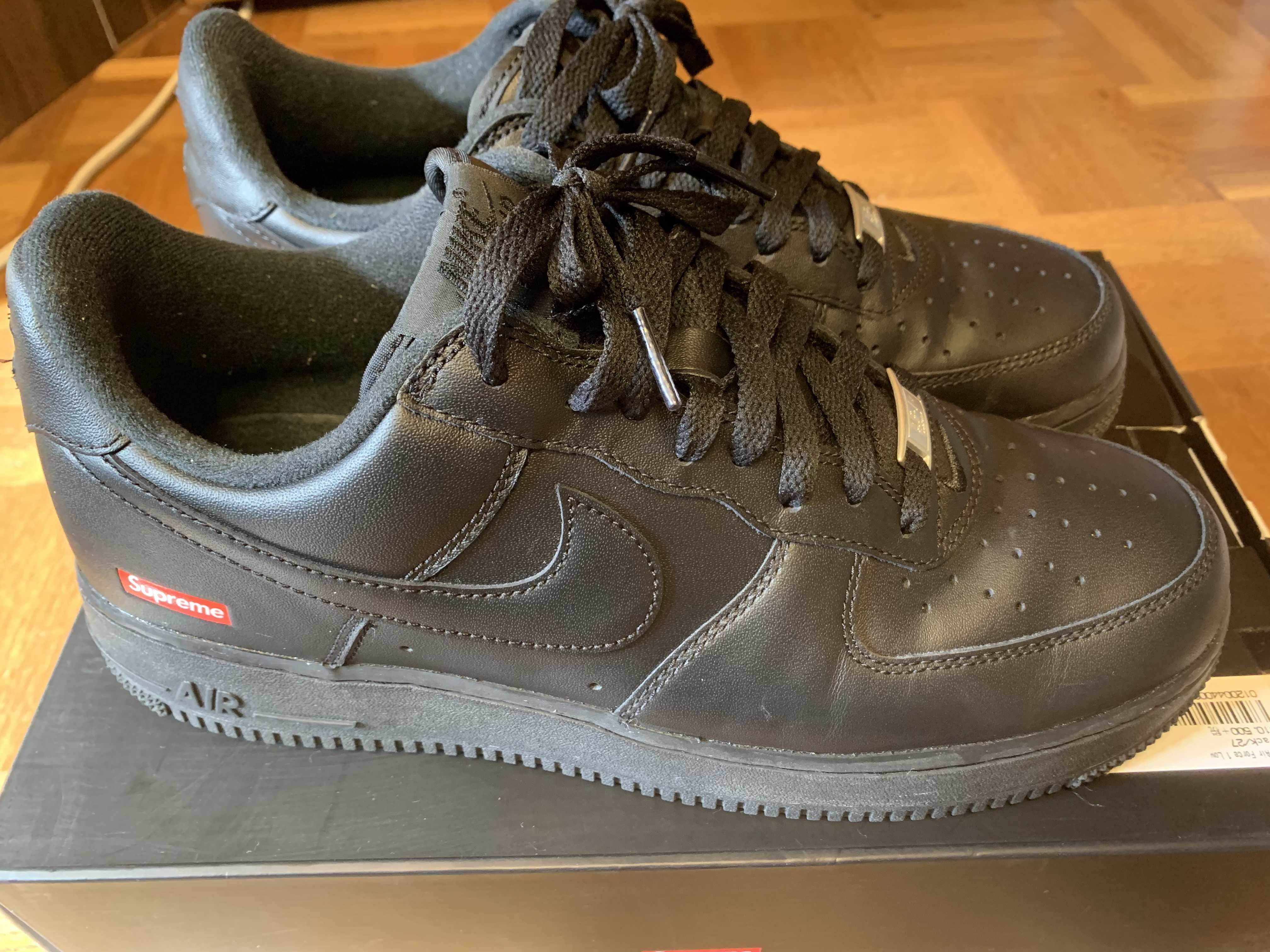 Supreme × Nike Air Force 1 Low "Black"