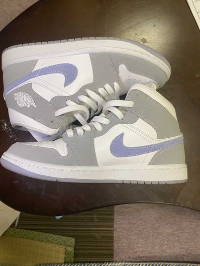 Nike Women's Air Jordan 1 Mid "Wolf Grey"