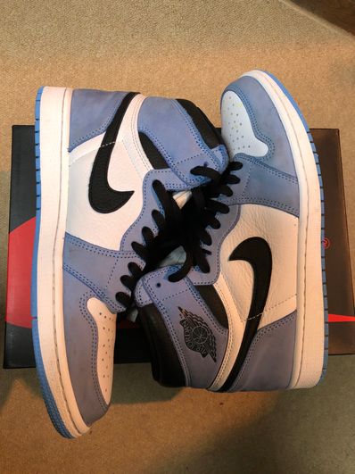 Nike Air Jordan 1 High OG "University Blue"