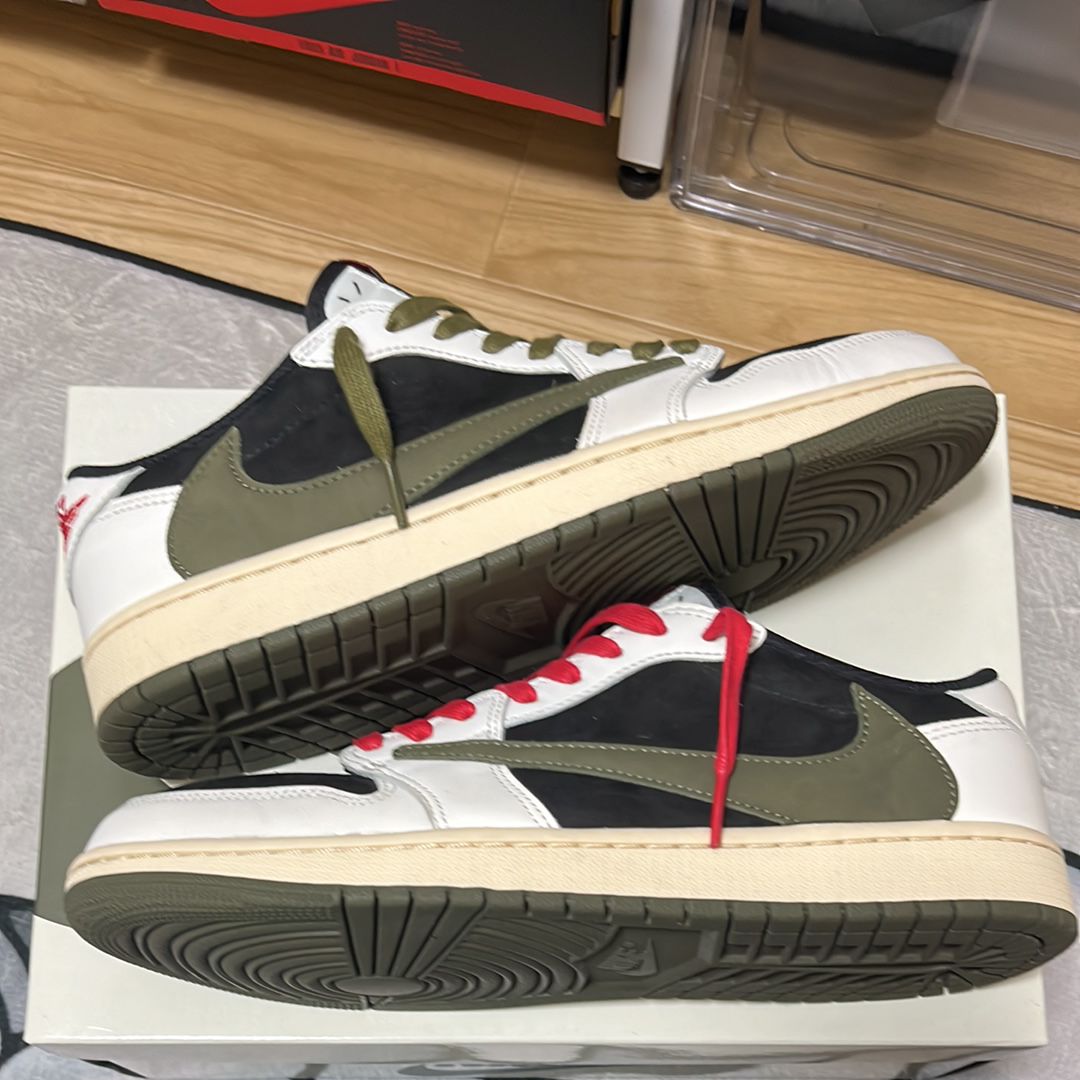Travis Scott × Nike Women's Air Jordan 1 Low OG "Medium Olive"
