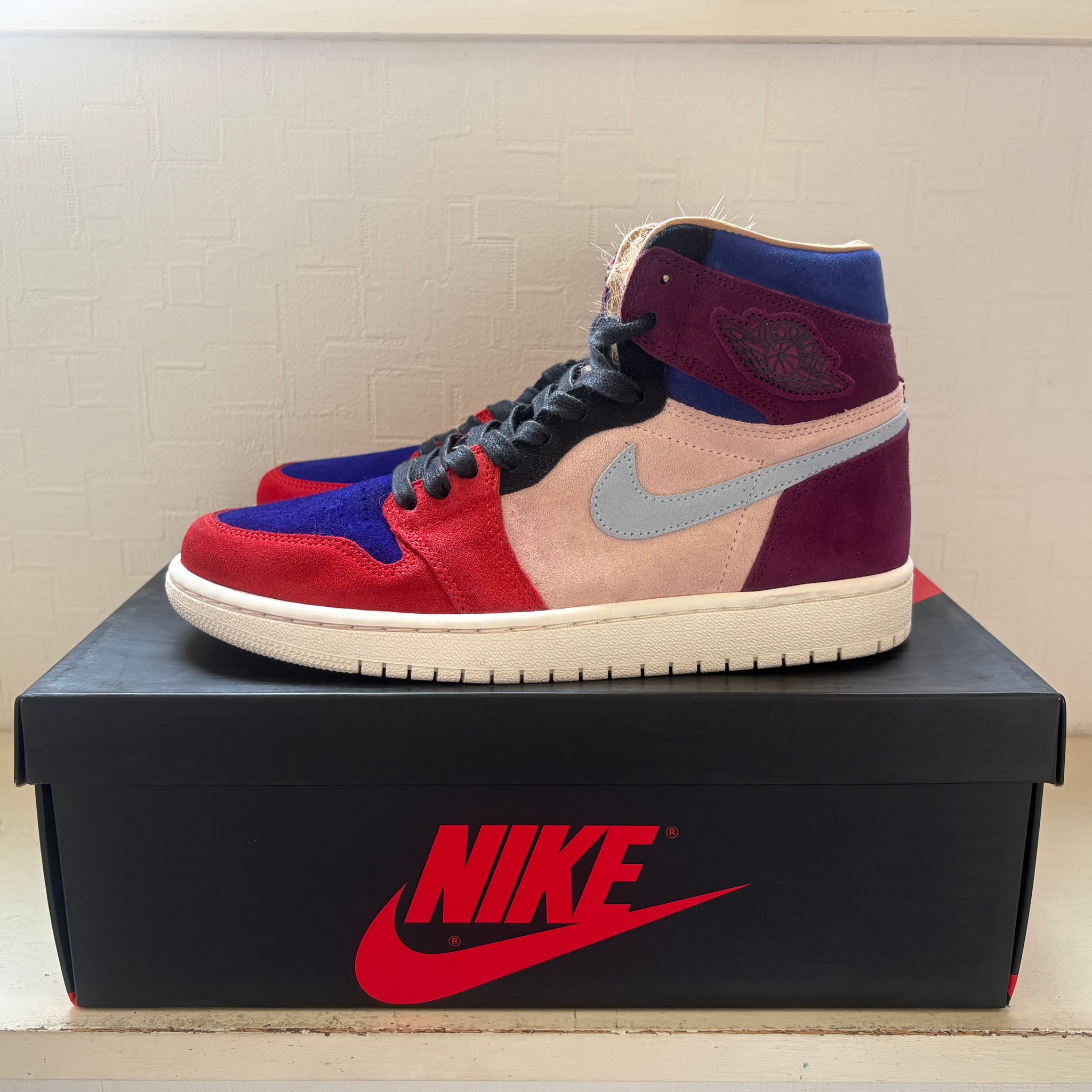 Nike Women's Air Jordan 1 Retro High "Aleali May Court Lux"