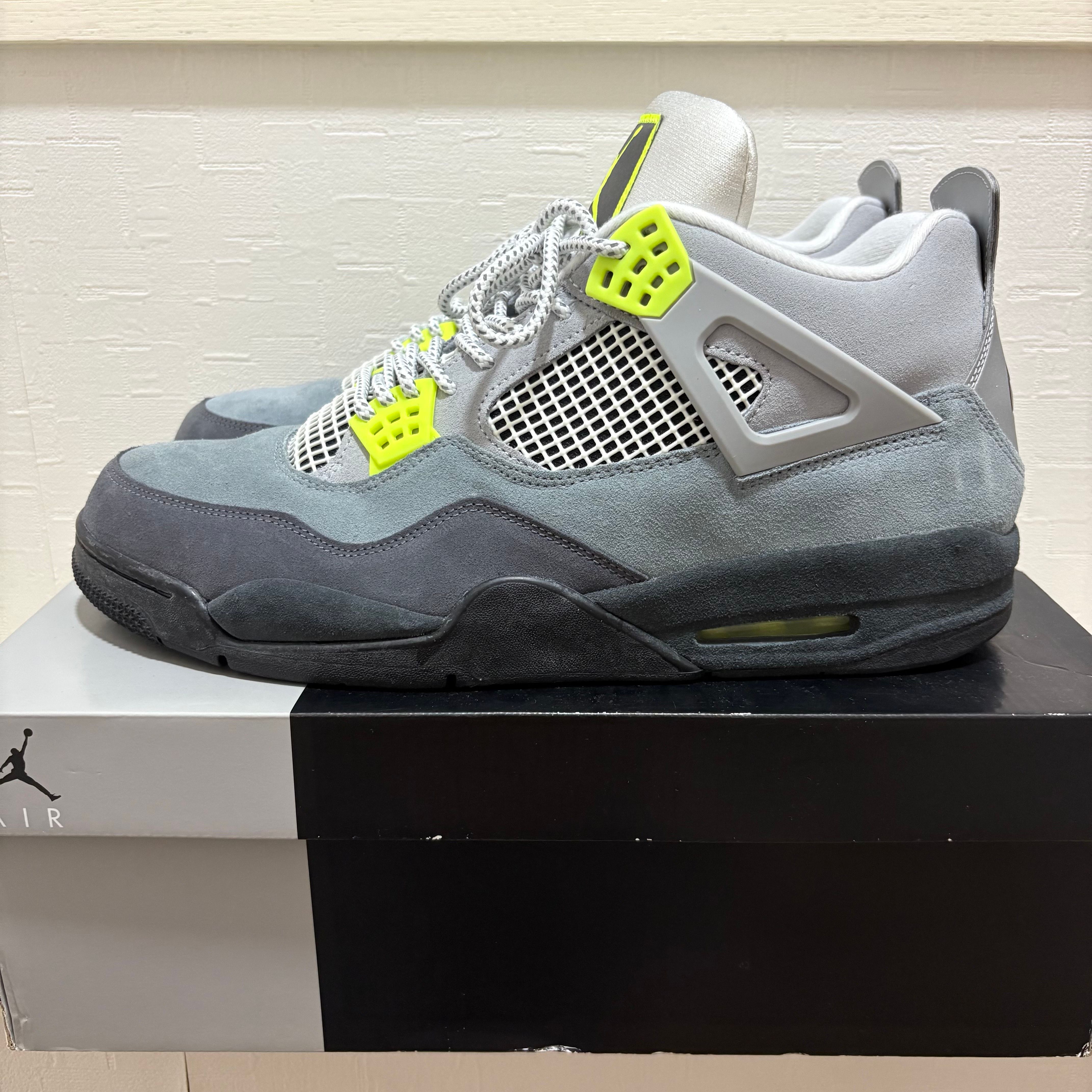 Nike Air Jordan 4 Retro LE "Neon"