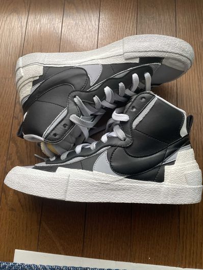 sacai × NIKE BLAZER MID "BLACK/WOLF GREY/WHITE"