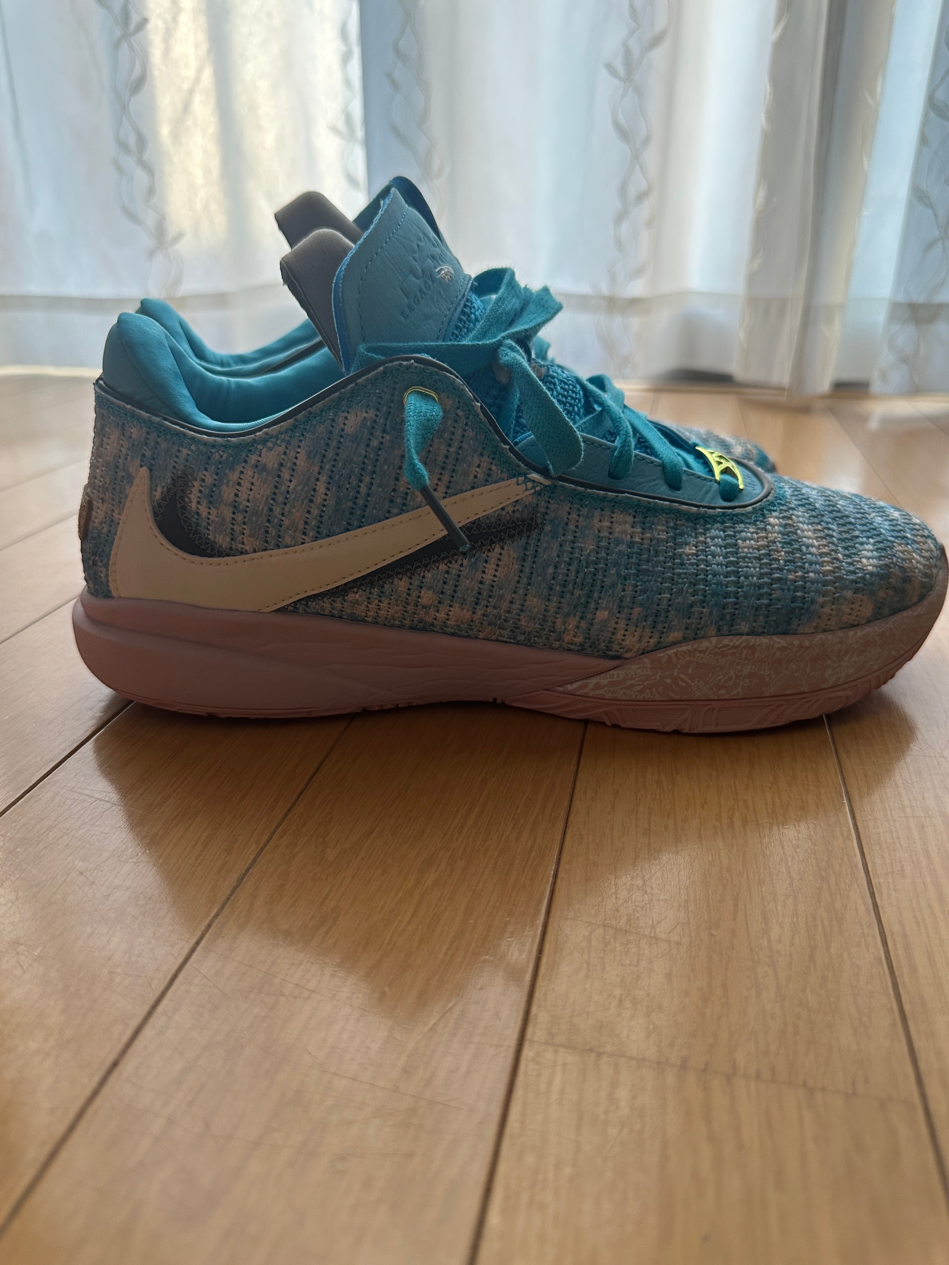 Nike LeBron 20 "All-Star" (DV1192-400/DV1191-400)