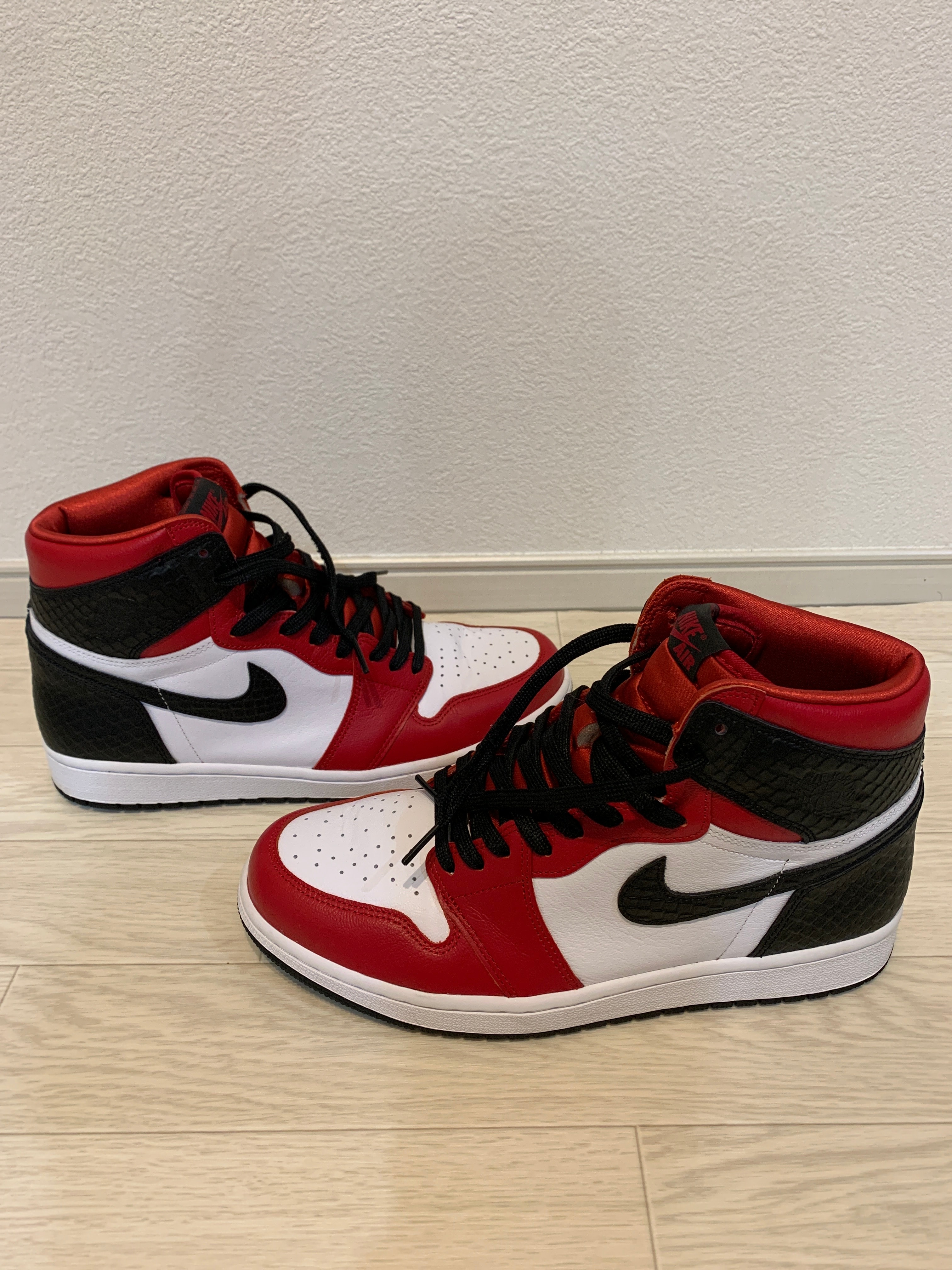 Nike Women's Air Jordan 1 High OG "Satin Red"