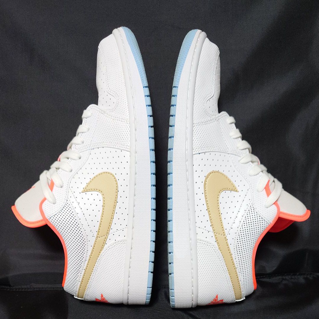 Nike Women's Air Jordan 1 Low SE "Flash Crimson"